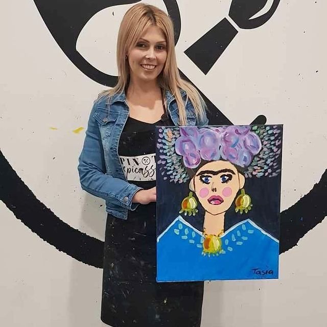 BustyNeveah from Trafford,United Kingdom